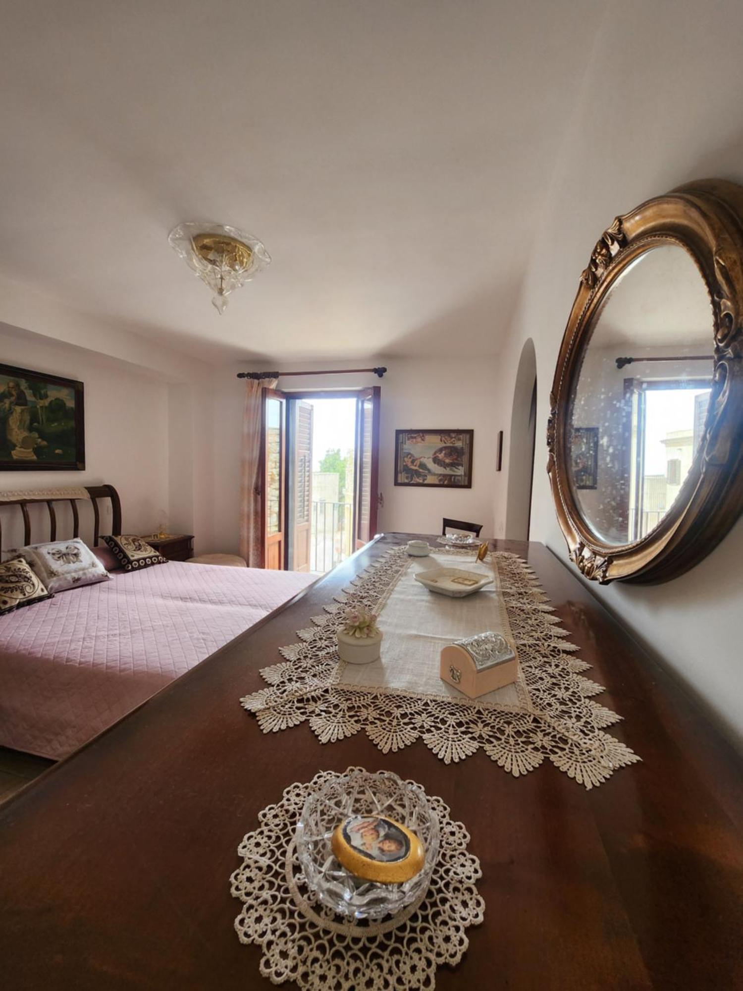 Porta Trapani Guest House Эриче Экстерьер фото