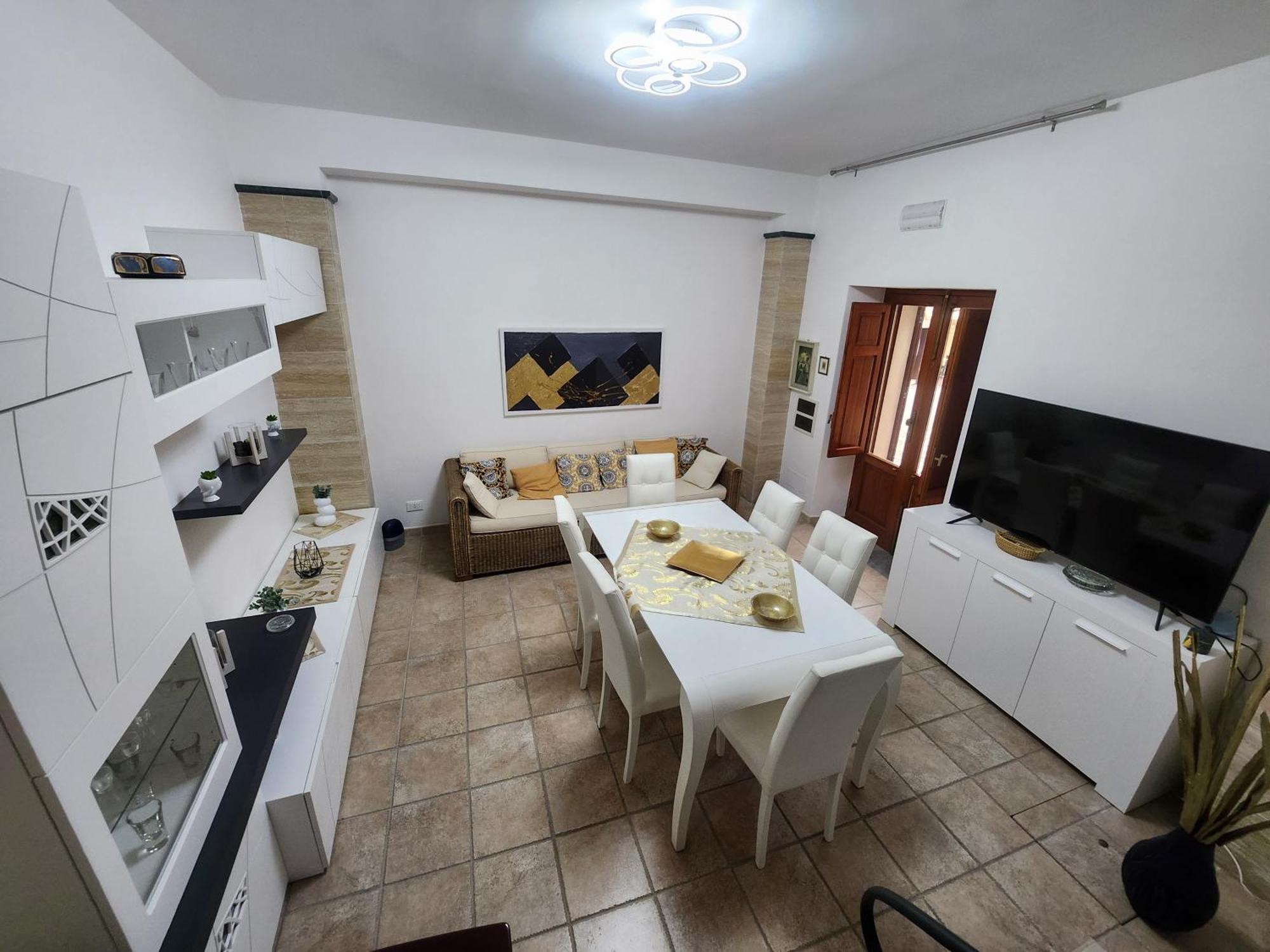 Porta Trapani Guest House Эриче Экстерьер фото