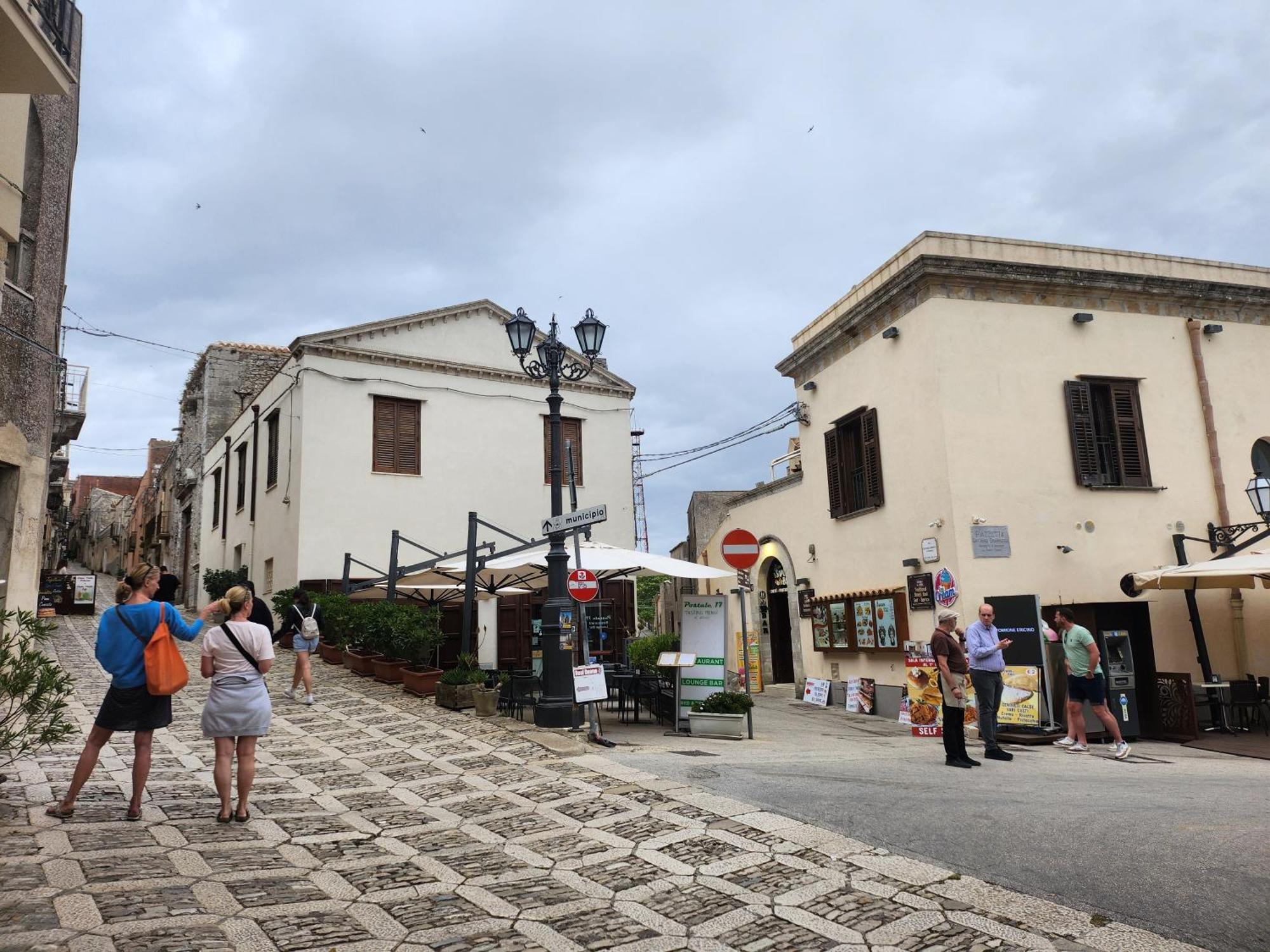 Porta Trapani Guest House Эриче Экстерьер фото
