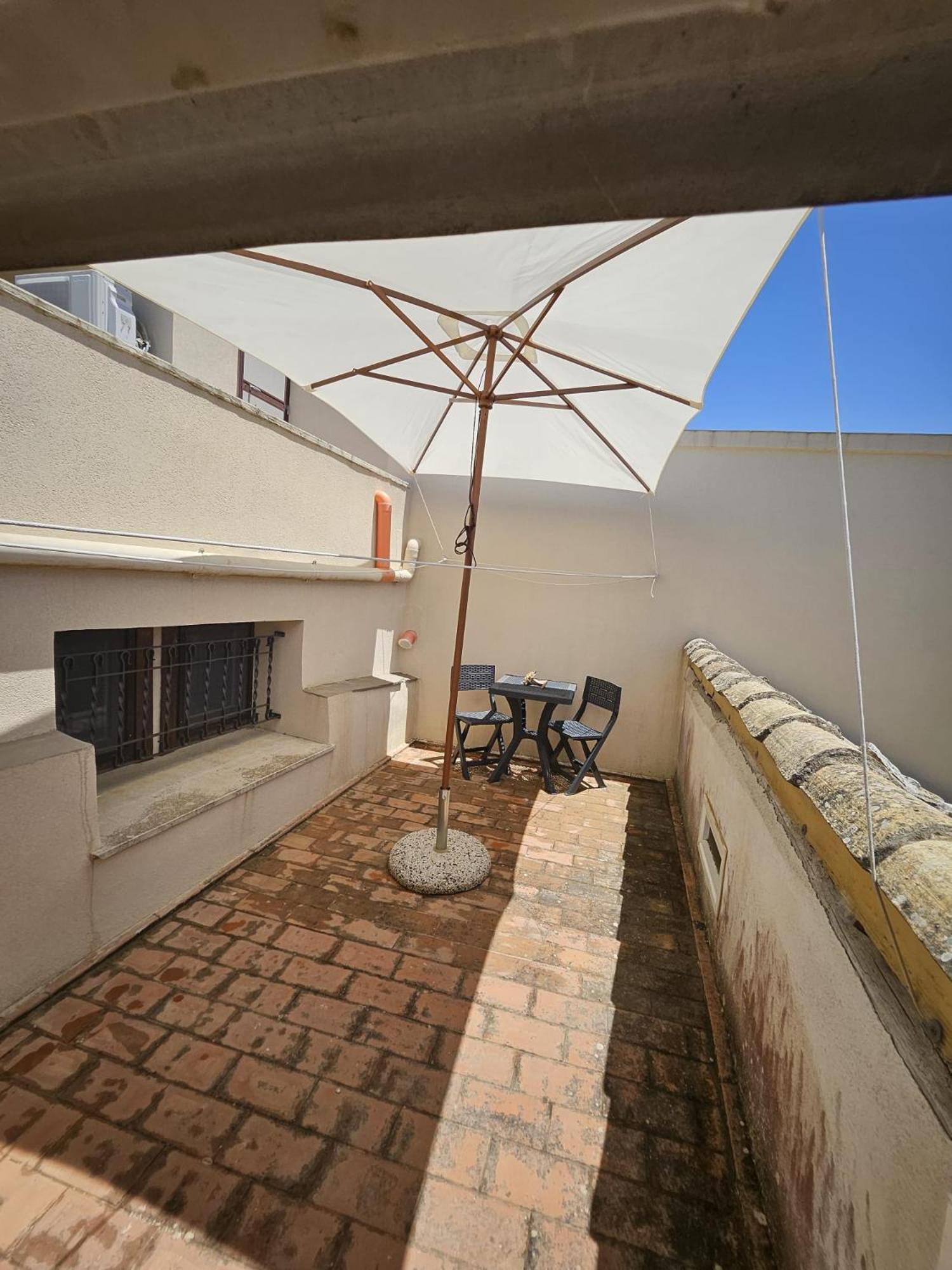 Porta Trapani Guest House Эриче Экстерьер фото